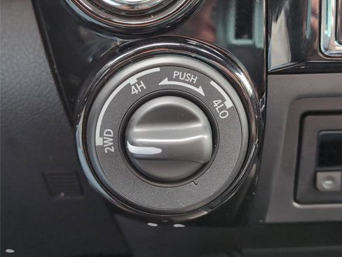 Used 2024 Nissan Titan Platinum Reserve w/ Moonroof Package image 20