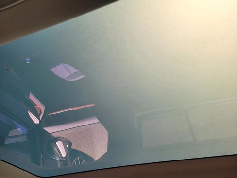 New 2025 Volkswagen ID. Buzz 1st Edition image 8