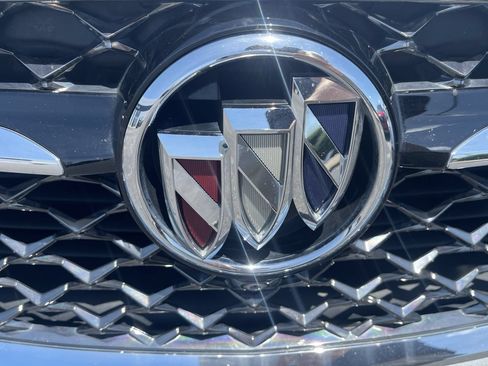 Used 2023 Buick Envision Avenir AWD/4WD image 32