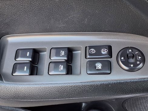 Used 2017 Kia Forte LX image 17