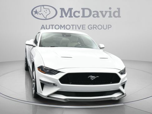 Used 2022 Ford Mustang GT Premium w/ GT Performance Package RWD image 2
