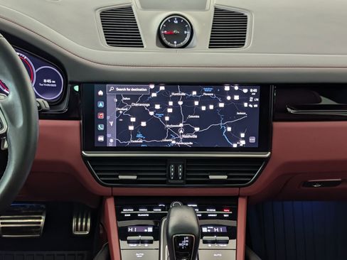 Used 2023 Porsche Cayenne S image 23