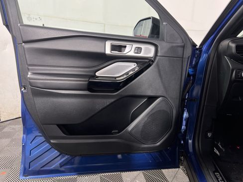 Used 2022 Ford Explorer ST w/ Equipment Group 401A AWD/4WD image 14