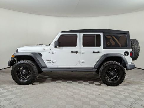Used 2019 Jeep Wrangler Unlimited Sport S image 6