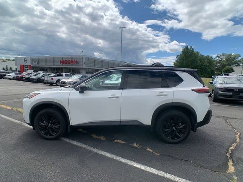 Used 2023 Nissan Rogue SV w/ SV Premium B Package AWD/4WD image 7
