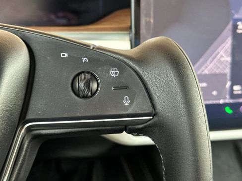 Used 2023 Tesla Model X AWD/4WD image 28