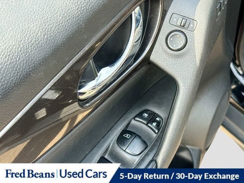 Used 2019 Nissan Rogue SV w/ Premium Package AWD/4WD image 20