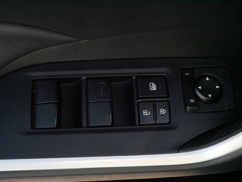 Certified 2023 Toyota RAV4 LE image 21