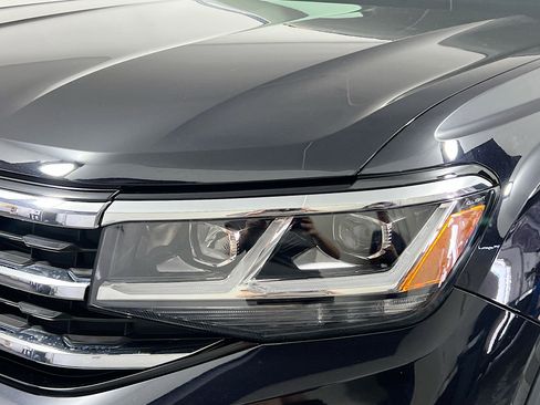 Used 2022 Volkswagen Atlas SE w/ Panoramic Sunroof Package image 11