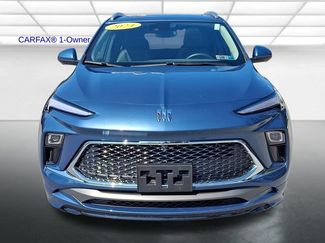 Used 2024 Buick Encore GX Avenir w/ Avenir Technology Package FWD video 2