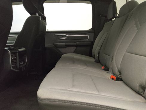Used 2022 RAM 1500 Big Horn AWD/4WD image 18