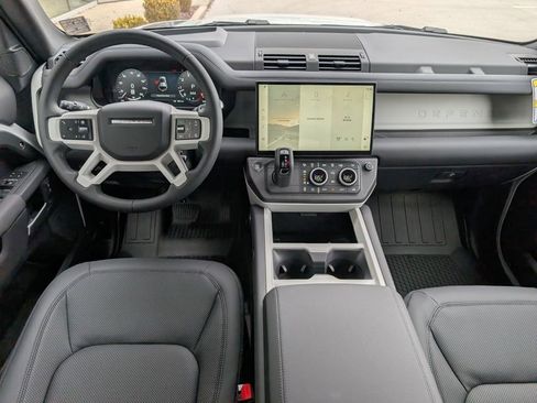New 2026 Land Rover Defender 110 X-Dynamic SE AWD/4WD image 10