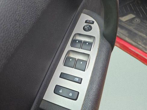 Used 2007 Chevrolet Silverado 1500 LT w/ 1LT Convenience Package AWD/4WD image 9