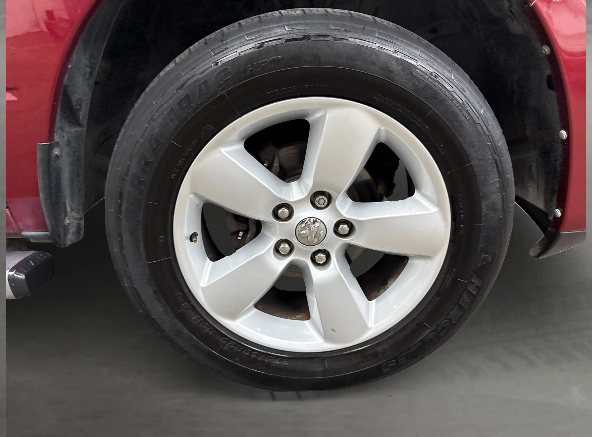 Used 2014 RAM 1500 Express AWD/4WD image 36