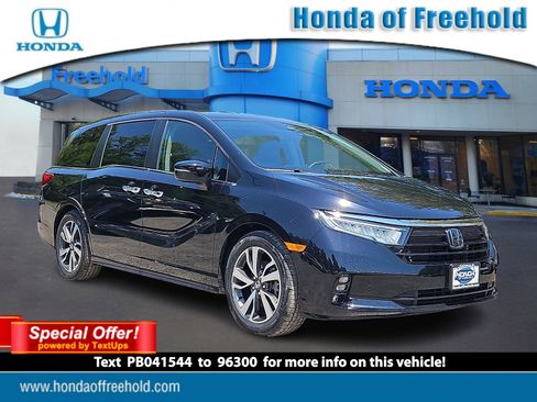 Certified 2023 Honda Odyssey Touring image 1