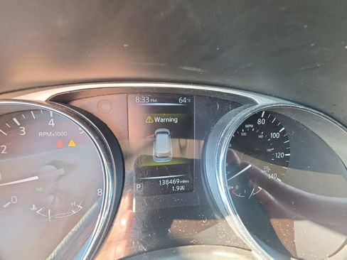 Used 2015 Nissan Rogue SV w/ SV Moonroof Package AWD/4WD image 16