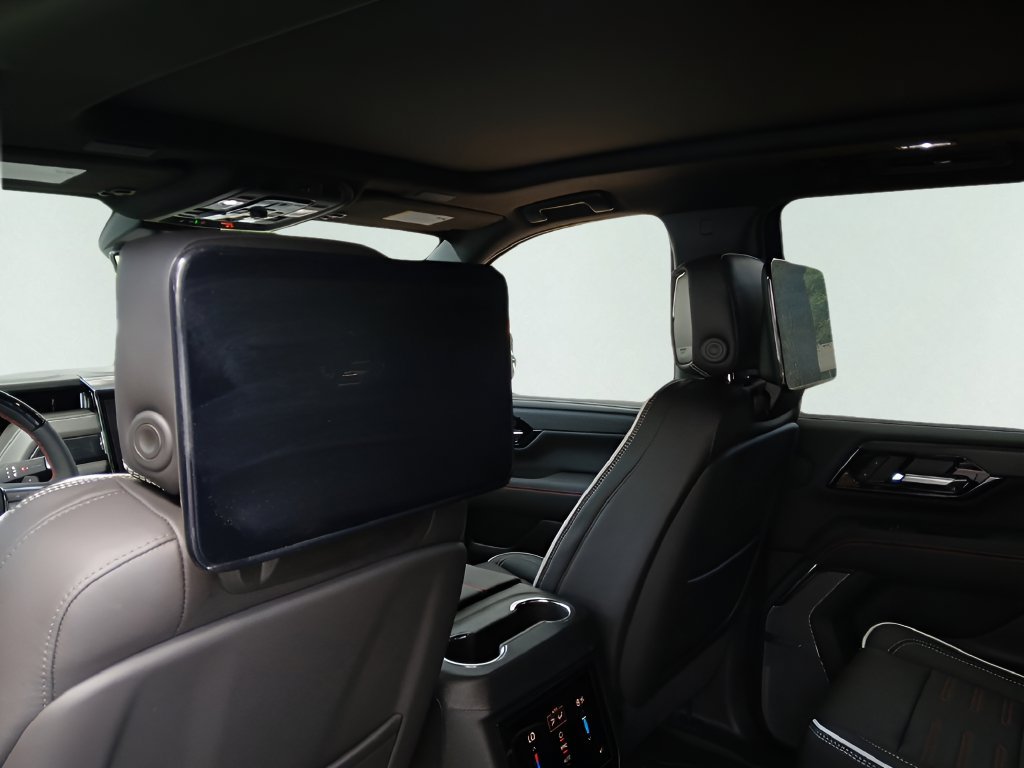 New 2026 GMC Yukon XL AT4 Ultimate AWD/4WD image 18
