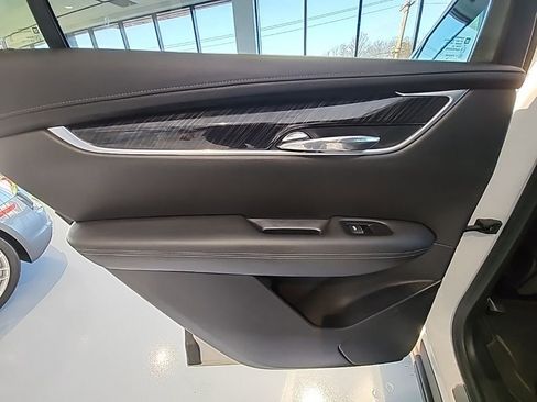 Used 2020 Cadillac XT6 Premium Luxury image 21