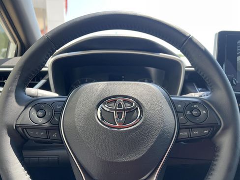 Used 2026 Toyota Corolla SE FWD image 15