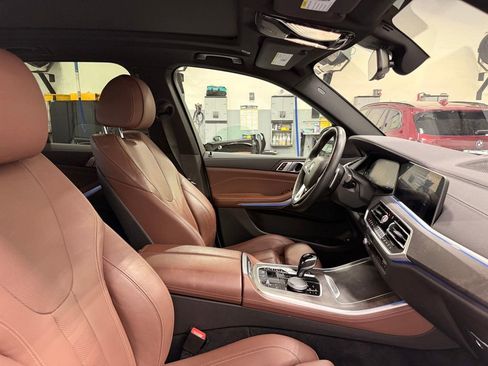 Used 2022 BMW X5 xDrive45e w/ Climate Comfort Package AWD/4WD image 30