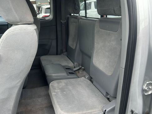 Used 2010 Toyota Tacoma PreRunner RWD image 19