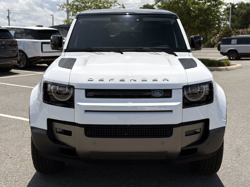 New 2026 Land Rover Defender 110 S AWD/4WD image 8