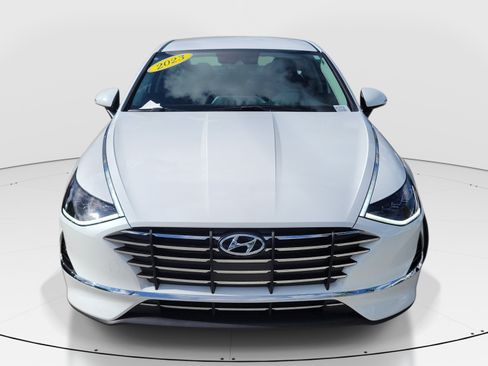 Used 2023 Hyundai Sonata SE FWD image 2