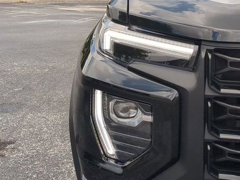 Used 2023 GMC Canyon Elevation w/ Convenience Package image 10