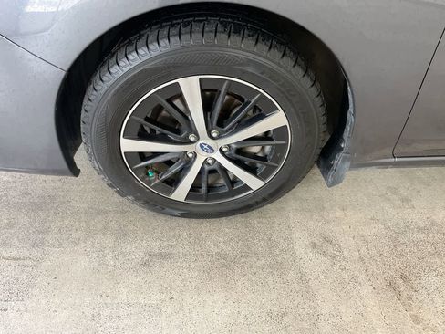 Used 2019 Subaru Impreza 2.0i Premium image 10