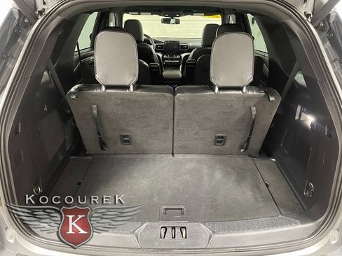 Used 2023 Ford Explorer ST-Line image 24