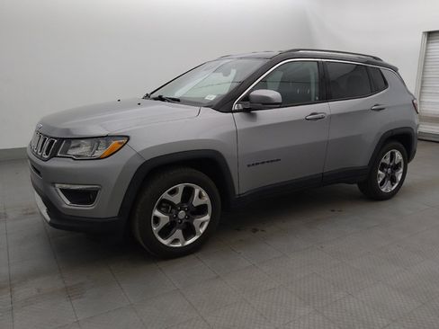 Used 2018 Jeep Compass Limited w/ Safe & Security Group FWD image 2