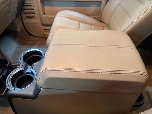 Used 2009 Ford F250 Lariat image 49