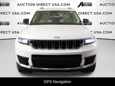 Used 2022 Jeep Grand Cherokee L Limited AWD/4WD image 2