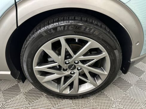 Used 2023 Genesis GV60 Advanced AWD/4WD image 22