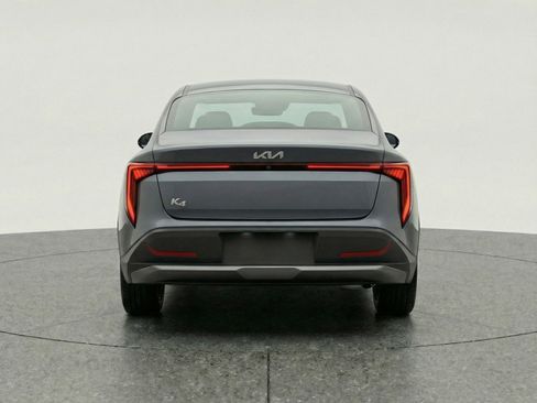 Used 2025 Kia K4 LXS image 7