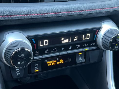 Certified 2021 Toyota RAV4 XSE w/ Weather Package AWD/4WD image 21