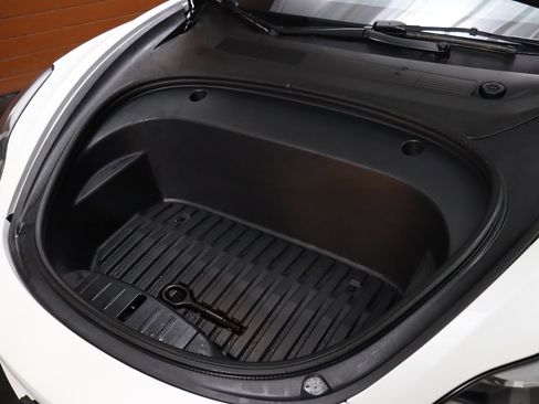 Used 2023 Tesla Model 3 Standard Range image 12