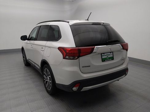 Used 2016 Mitsubishi Outlander SEL image 5