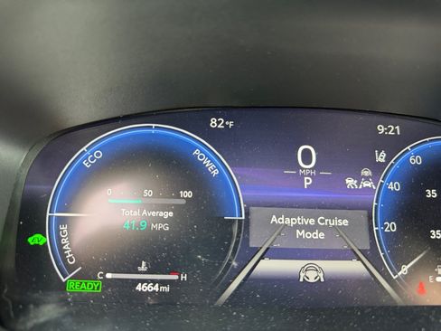 Used 2026 Toyota Corolla Cross AWD Hybrid w/ Convenience Package image 11