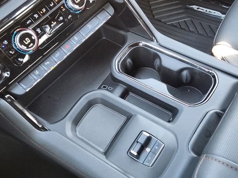 Certified 2025 GMC Sierra 2500 AT4 w/ AT4 Premium Plus Package image 21