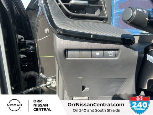 New 2026 Nissan Kicks SR image 18