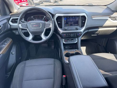 Used 2022 GMC Acadia SLE w/ Driver Convenience Package FWD image 5