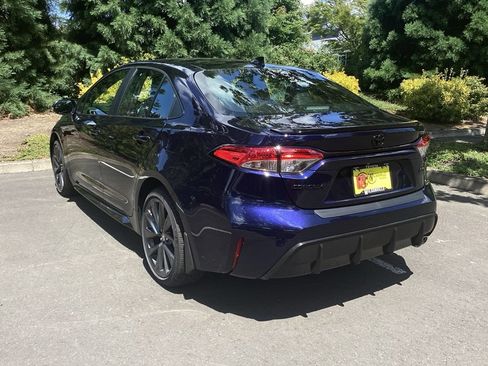 Used 2026 Toyota Corolla SE FWD image 9