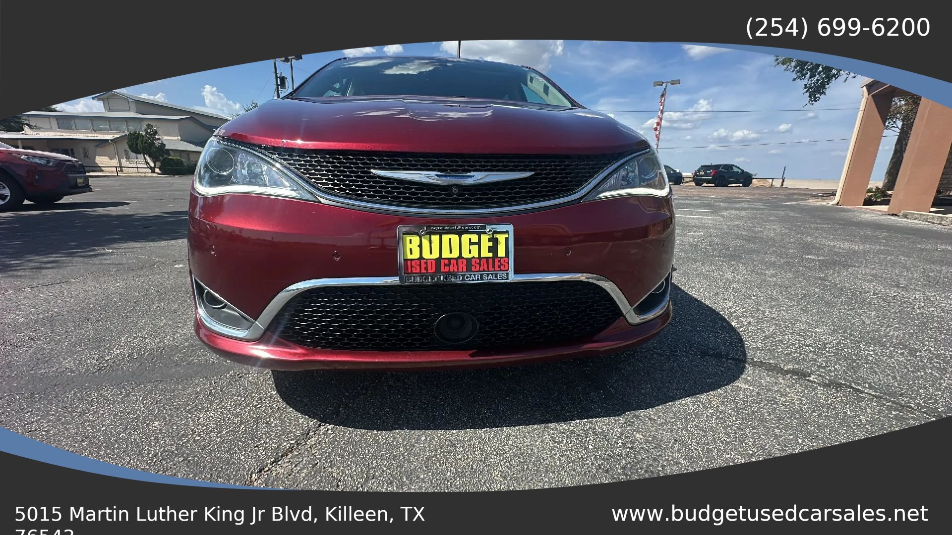 Used 2018 Chrysler Pacifica Limited w/ Tire & Wheel Group FWD image 9