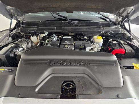 Used 2024 RAM 2500 Big Horn image 9