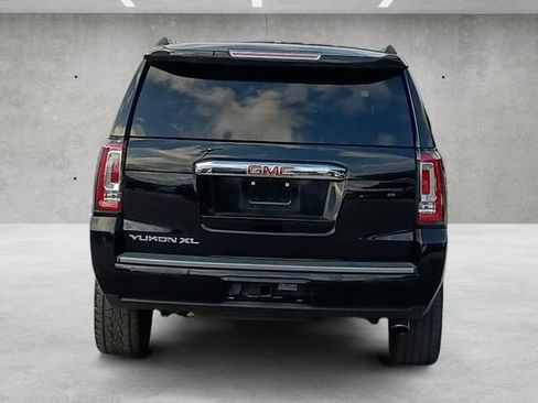 Used 2020 GMC Yukon XL Denali w/ Denali Ultimate Package AWD/4WD image 15
