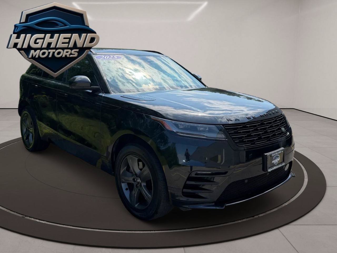 Used 2025 Land Rover Range Rover Velar Dynamic SE AWD/4WD image 8