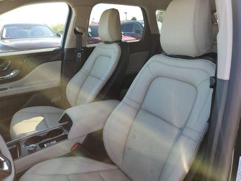New 2026 Lincoln Corsair Premiere FWD image 21