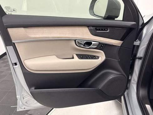 New 2026 Volvo XC90 B6 Plus w/ Protection Package Premier image 11