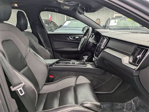 Used 2020 Volvo V60 T6 R-Design w/ Protection Package image 24
